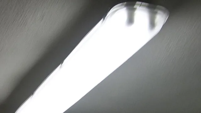 Fluorescent Light Buzz