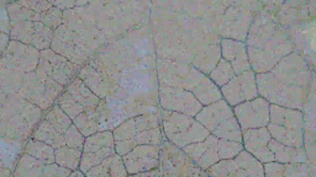 mrtrn_crackground2