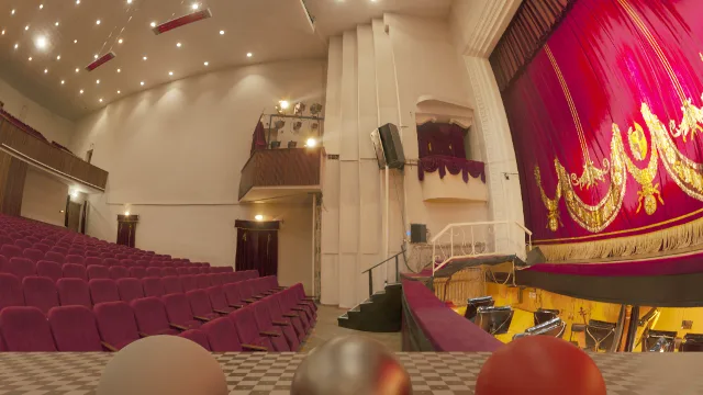 Theater 01