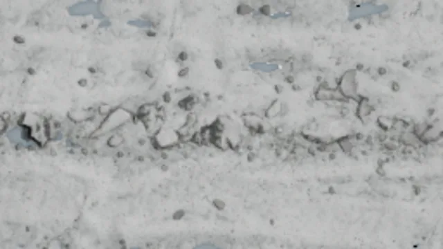 Trail Path (snowy)
