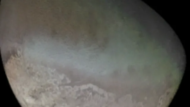 Voyager 2 Triton